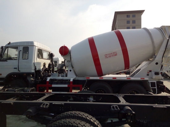 楚風后八輪攪拌車(8/10方)