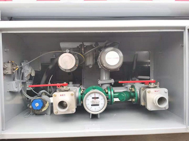 江淮5噸汽油介質(zhì)油罐車